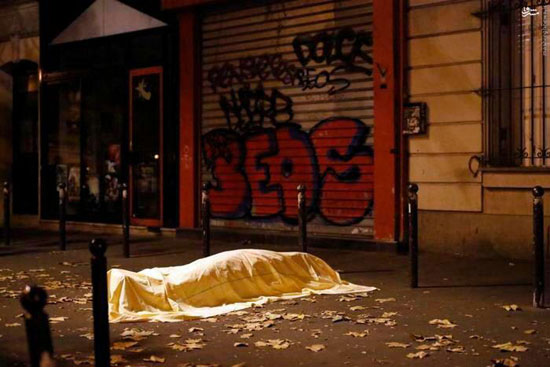 لحظه حمله داعش به کافی شاپی در پاريس 